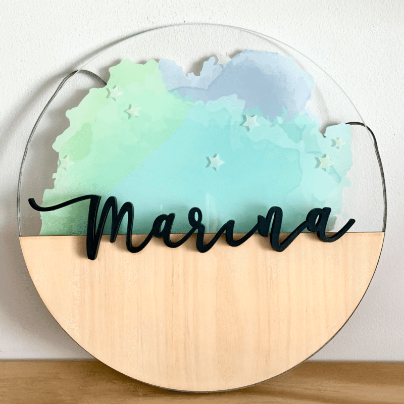 Porta Maternidade de Acrílico com Madeira Estrelinhas Mescla