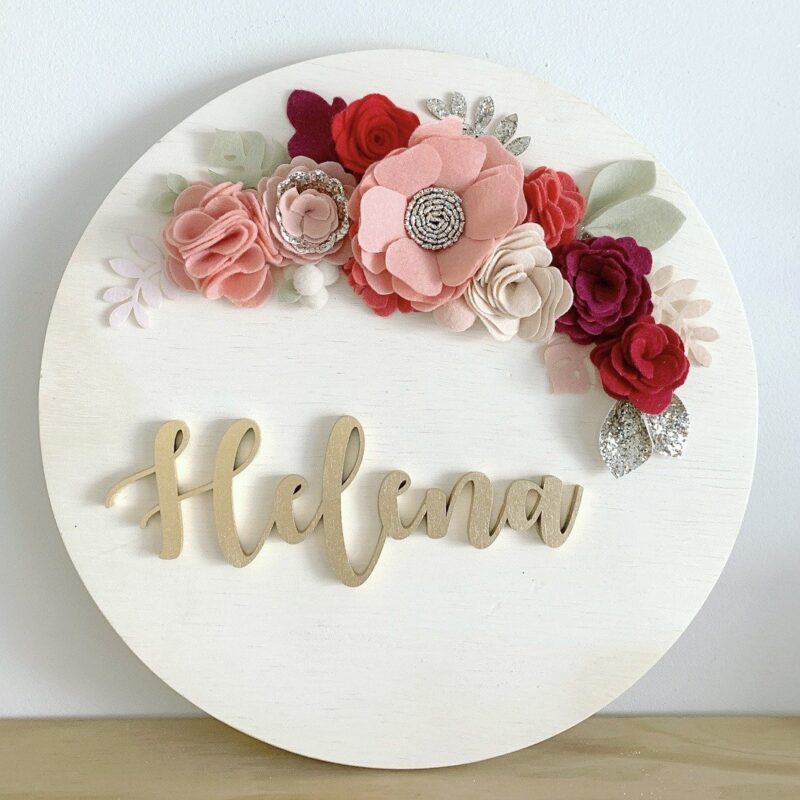 Porta Maternidade Madeira Flores Vermelha