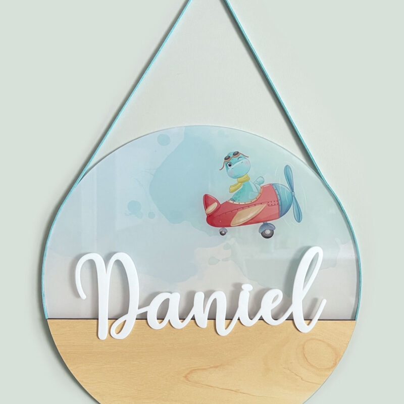 Porta Maternidade de Acrílico com Madeira Dinossauro Aviador