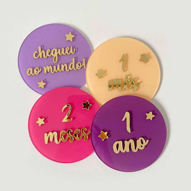 Placa Acompanhamento Mensal Acrílico - Kit Mesversário Colorido 4 Plaquinhas Bold