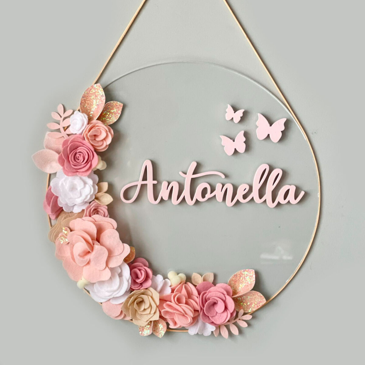 Porta Maternidade de Acrílico Flores Transparente Rosa e Branco
