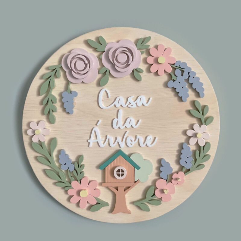Porta Maternidade de Madeira 3D Casa da Árvore