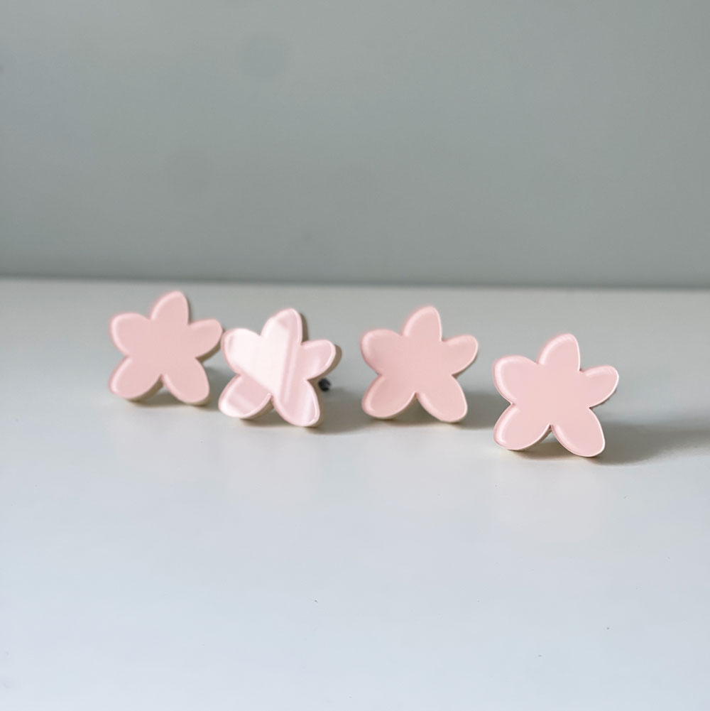 Gancho de Acrílico Flor Cerejeira Rosa