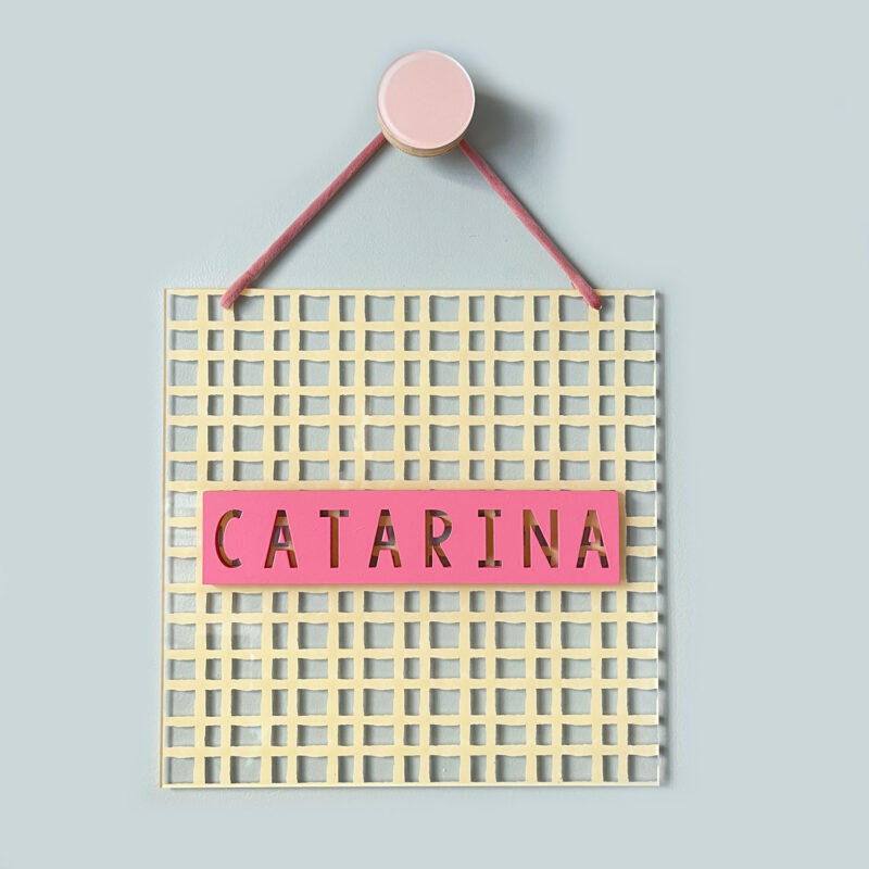 Porta Maternidade de Acrílico Aquarela Quadrada Xadrez Pink